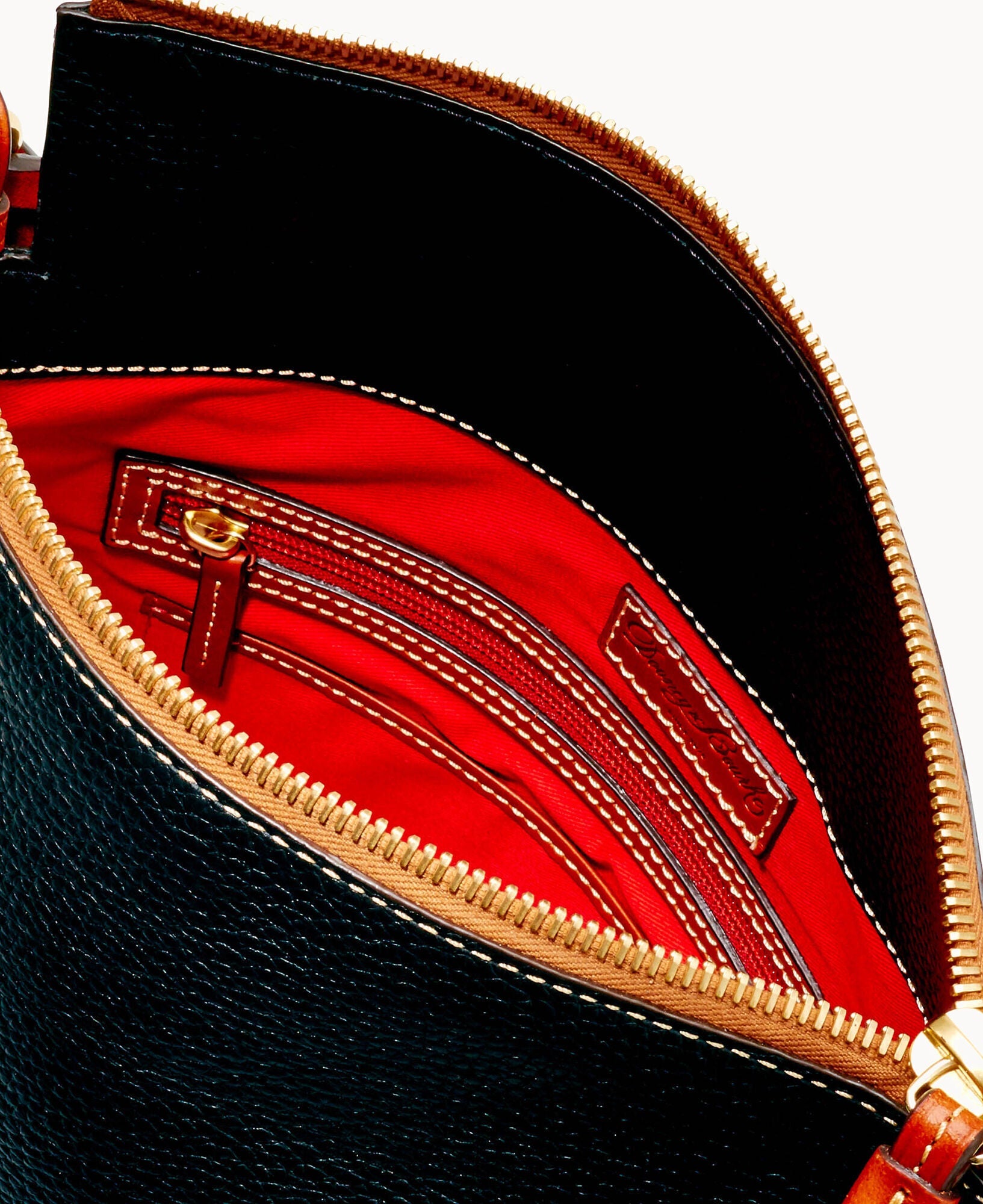 Pebble Grain Small Sloan