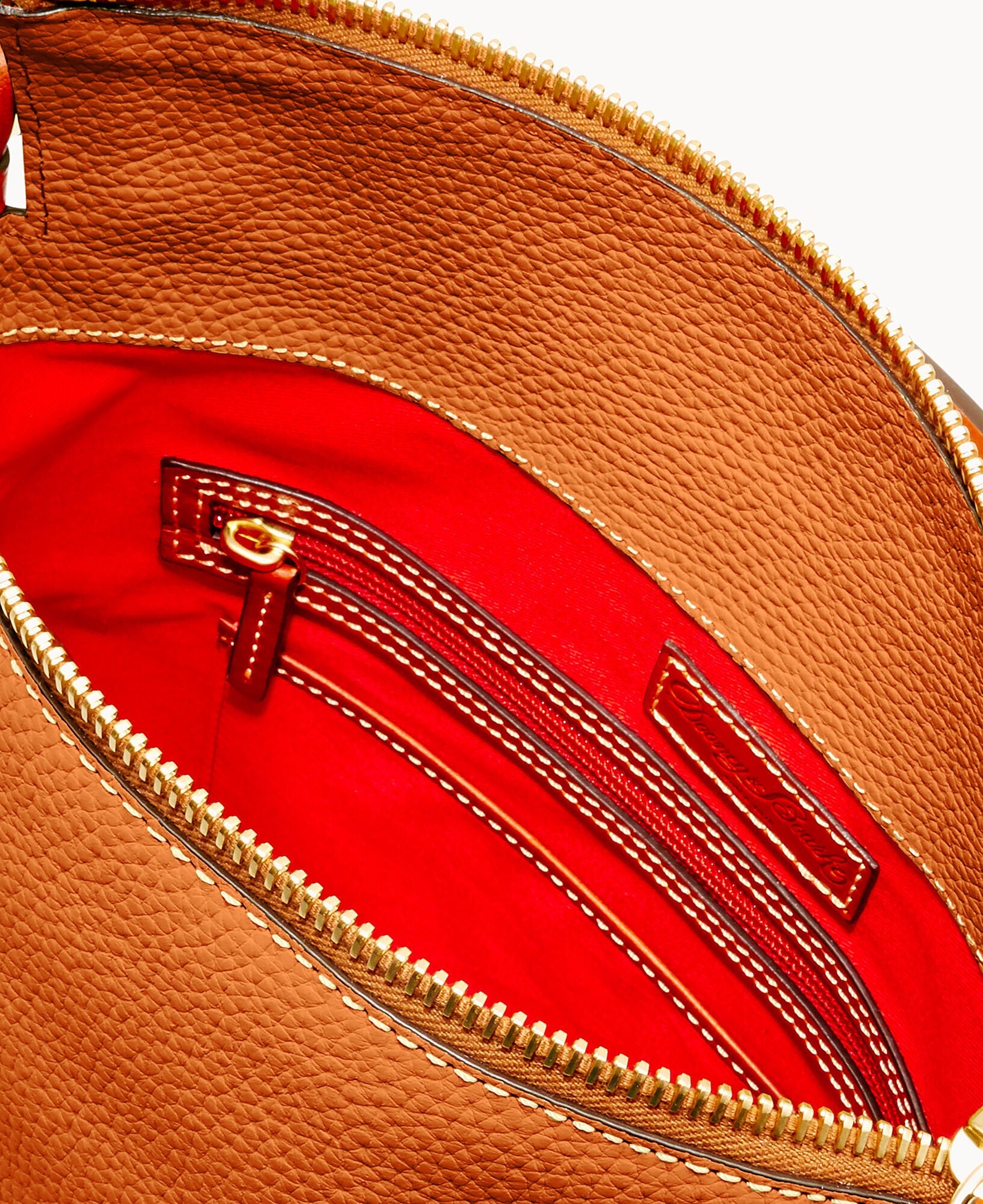 Pebble Grain Small Sloan