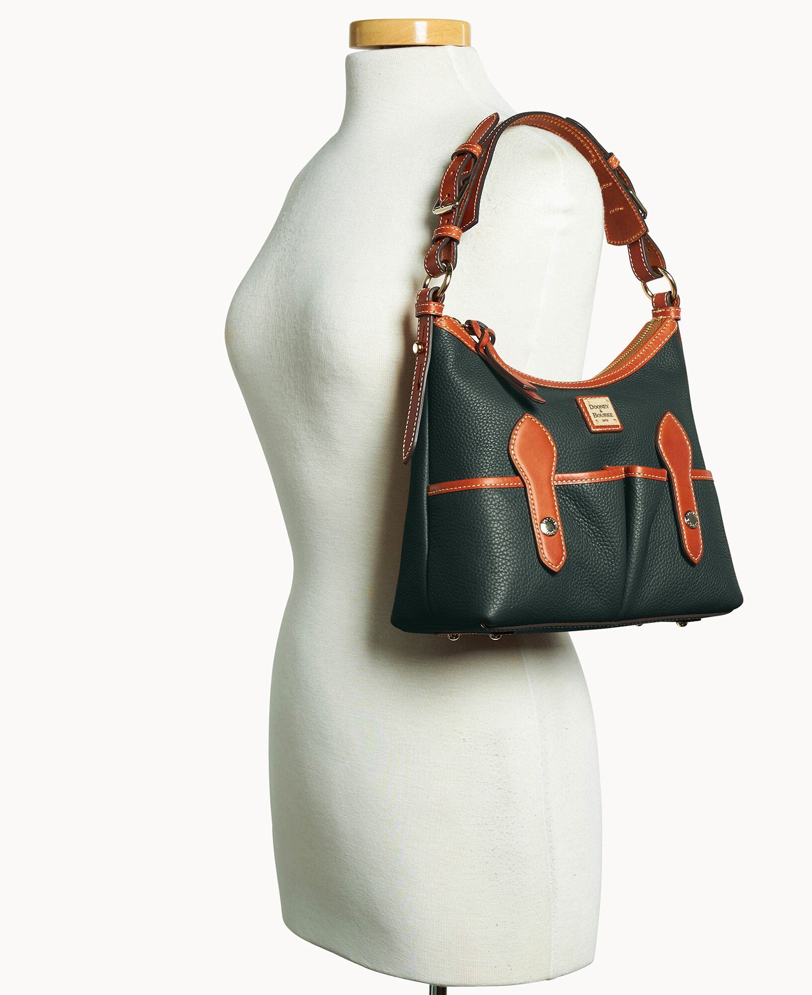 Pebble Grain Small Lucy