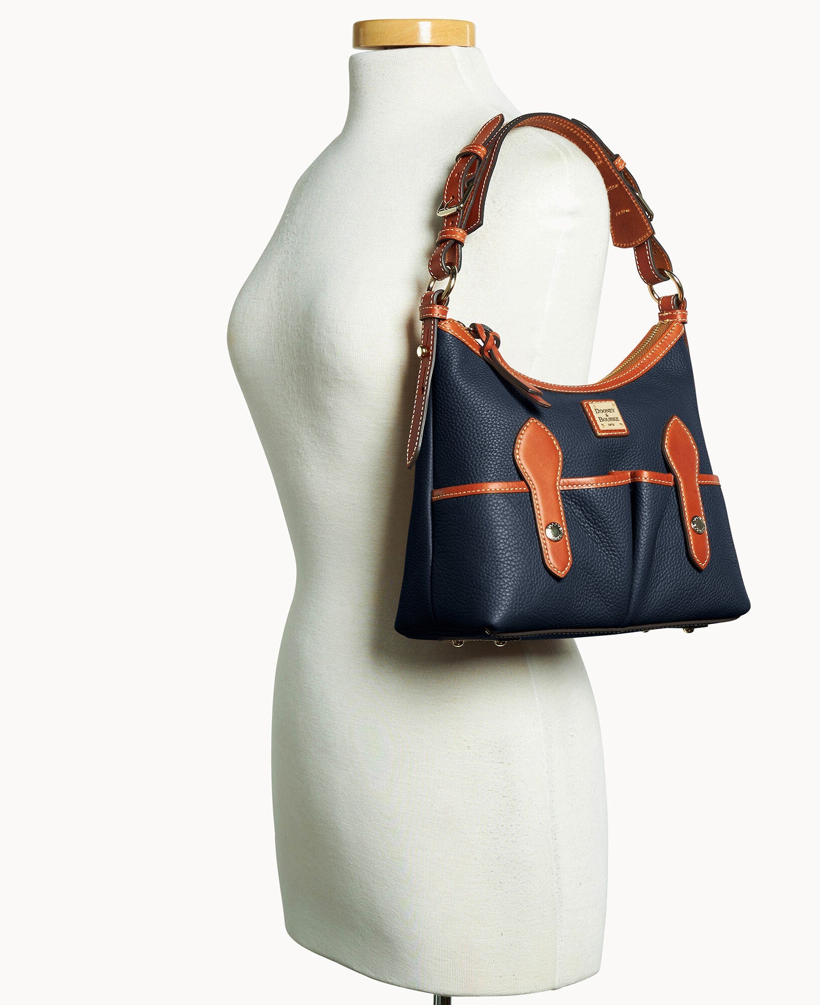 Pebble Grain Small Lucy