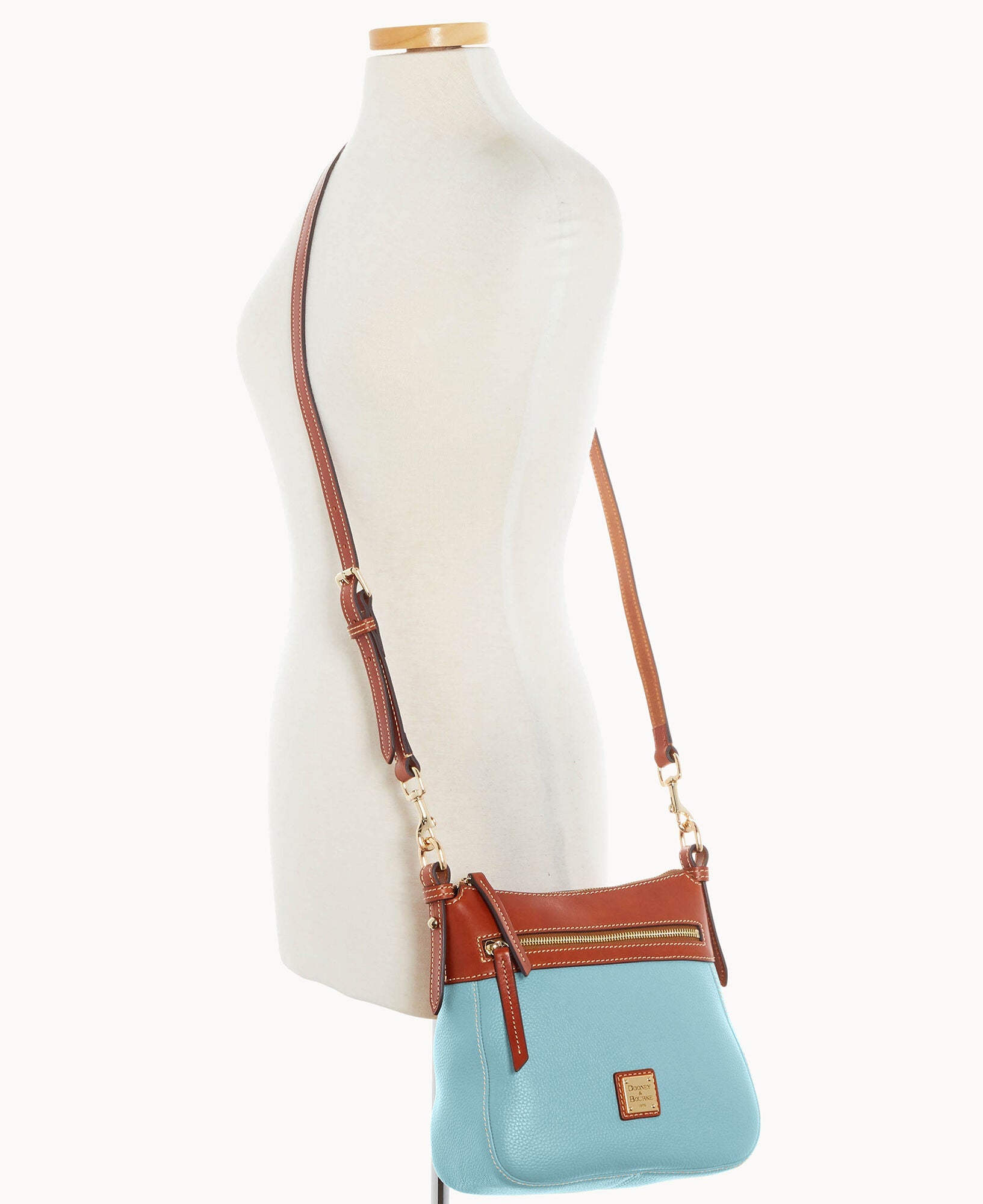 Pebble Grain Crossbody 25