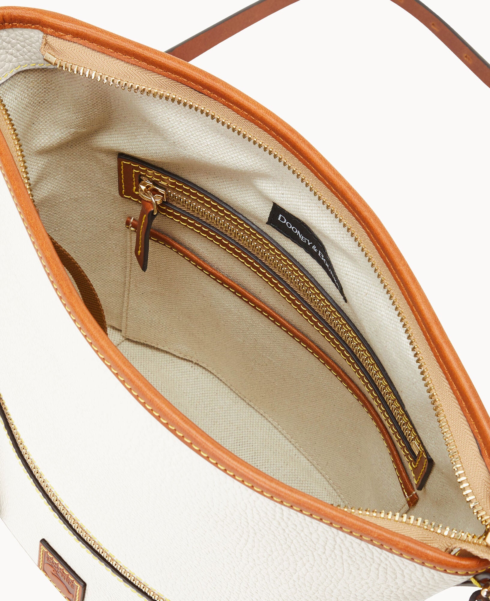 Pebble Grain Zip Sac