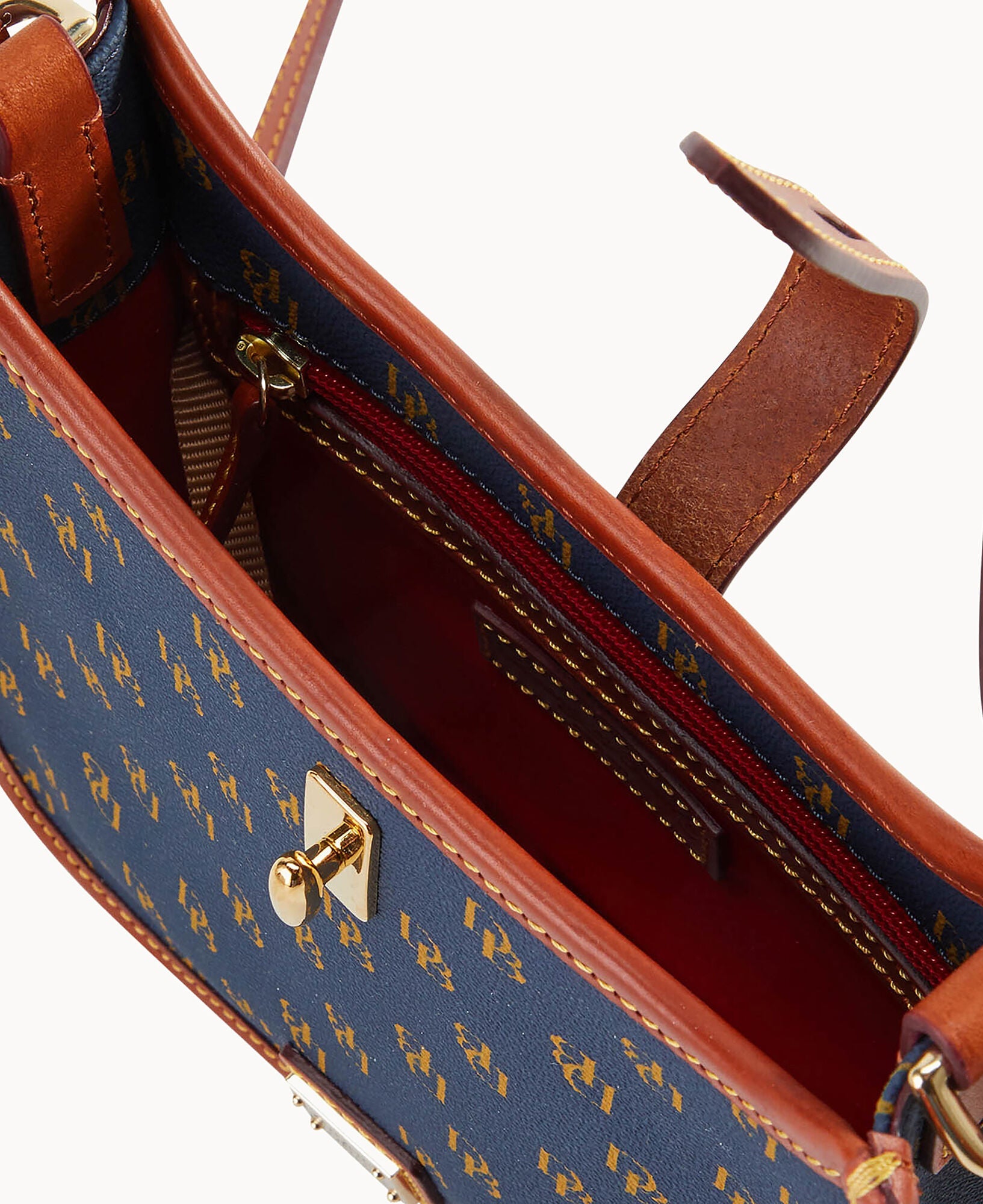 Gretta Small Messenger