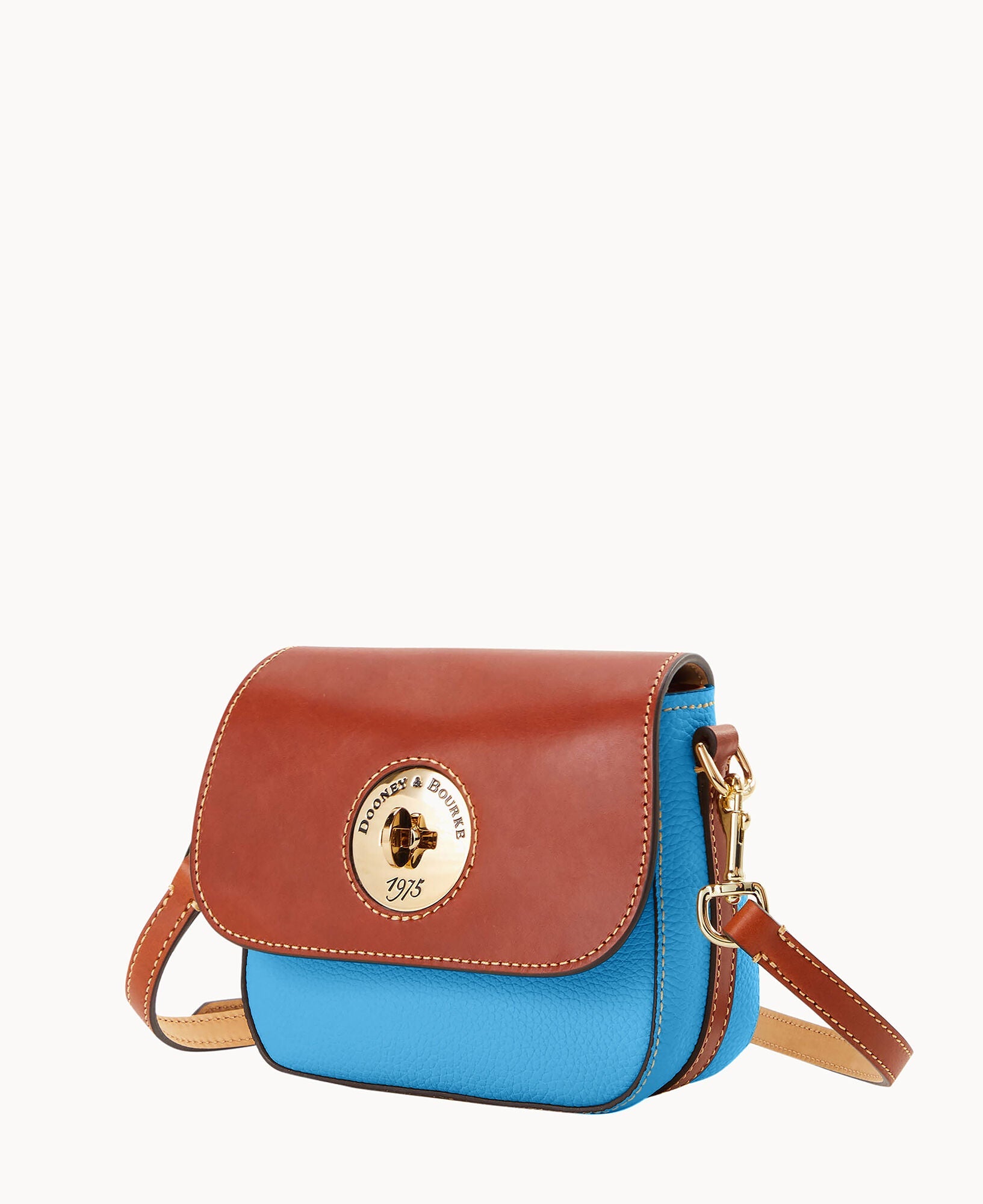 Pebble Turnlock Flap Saddle