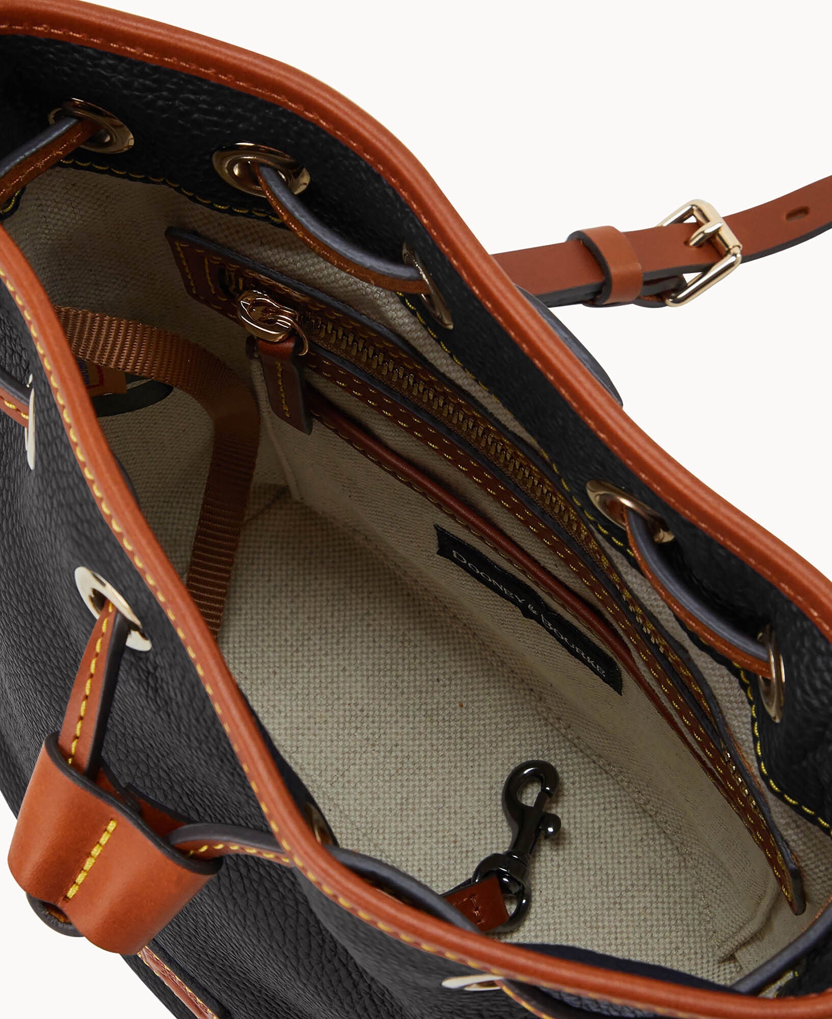 Pebble Grain Small Drawstring