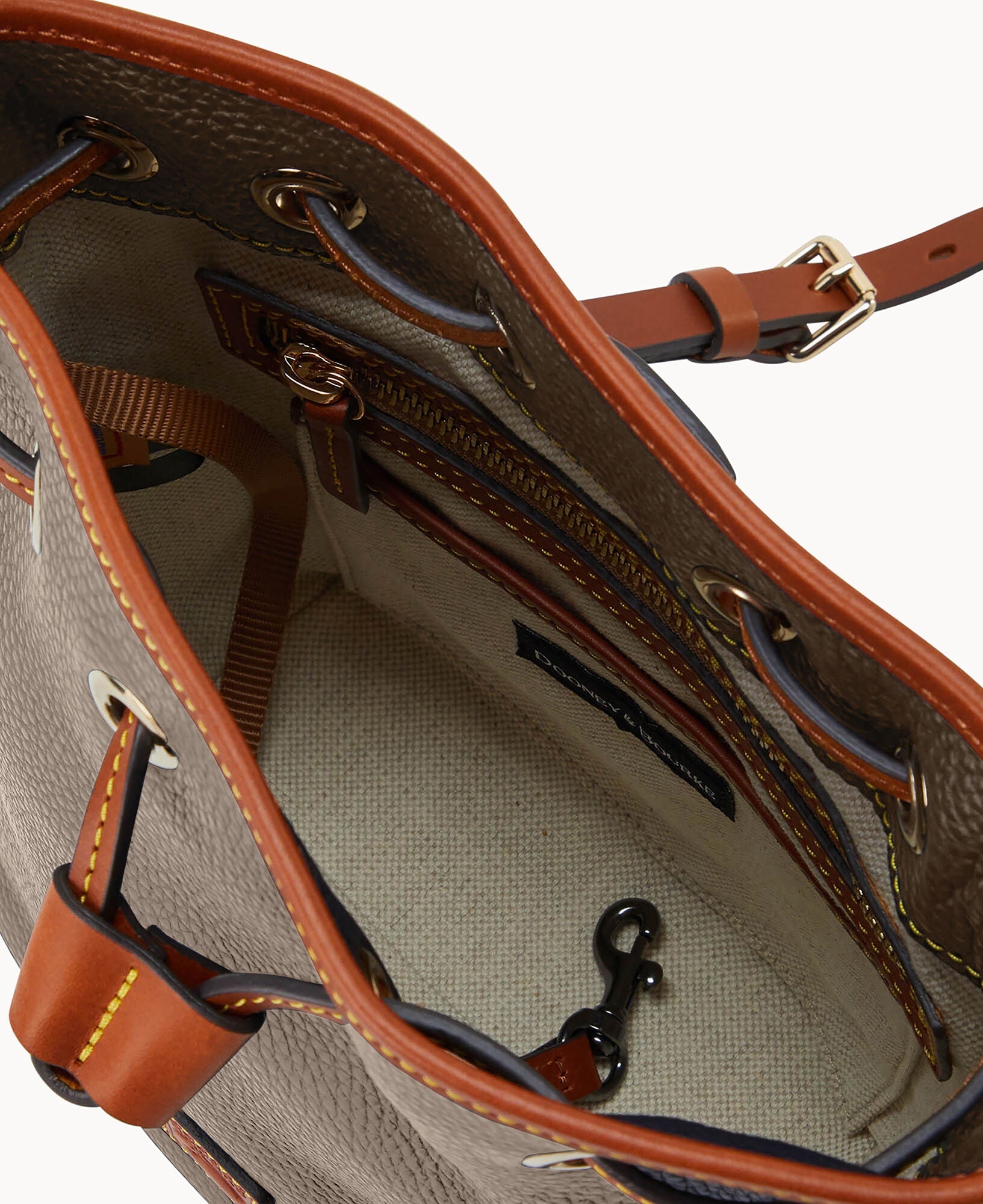 Pebble Grain Small Drawstring