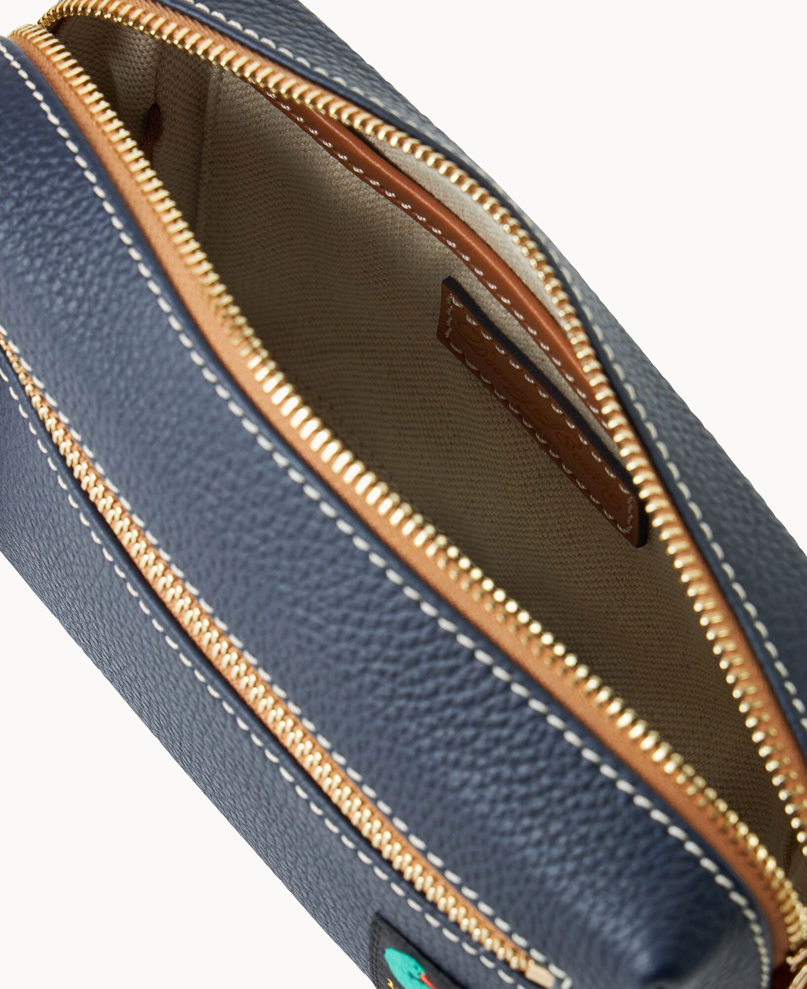 Pebble Grain Camera Crossbody 20