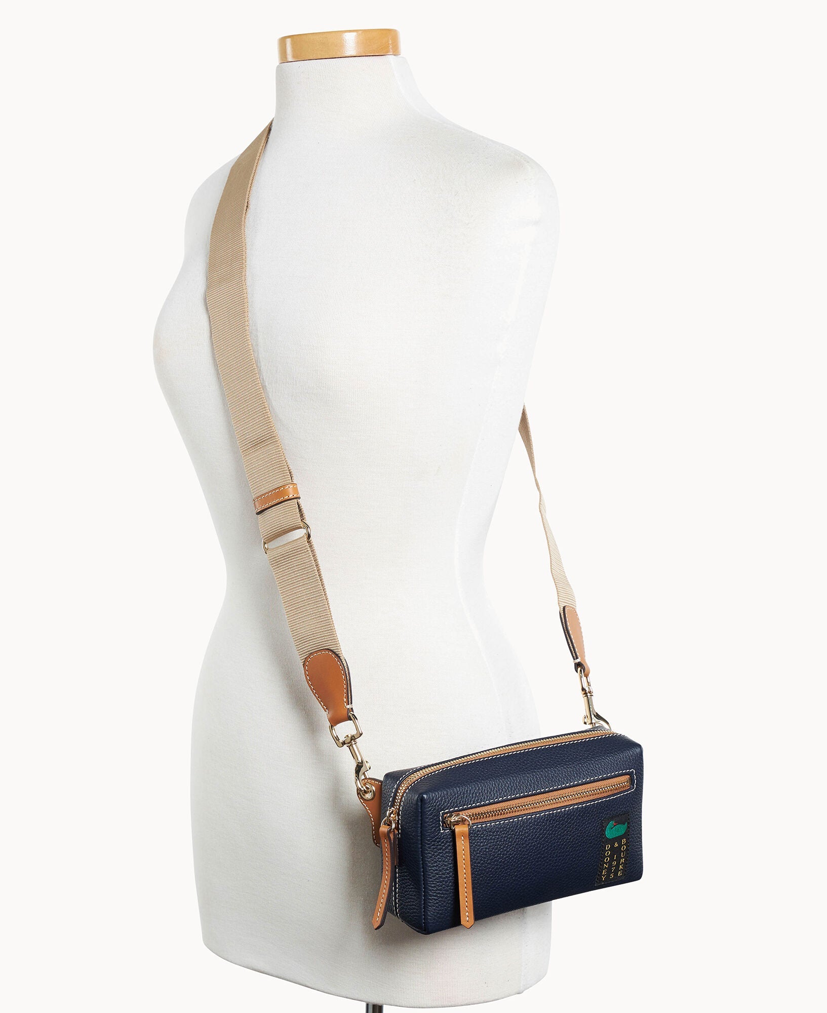 Pebble Grain Camera Crossbody 20