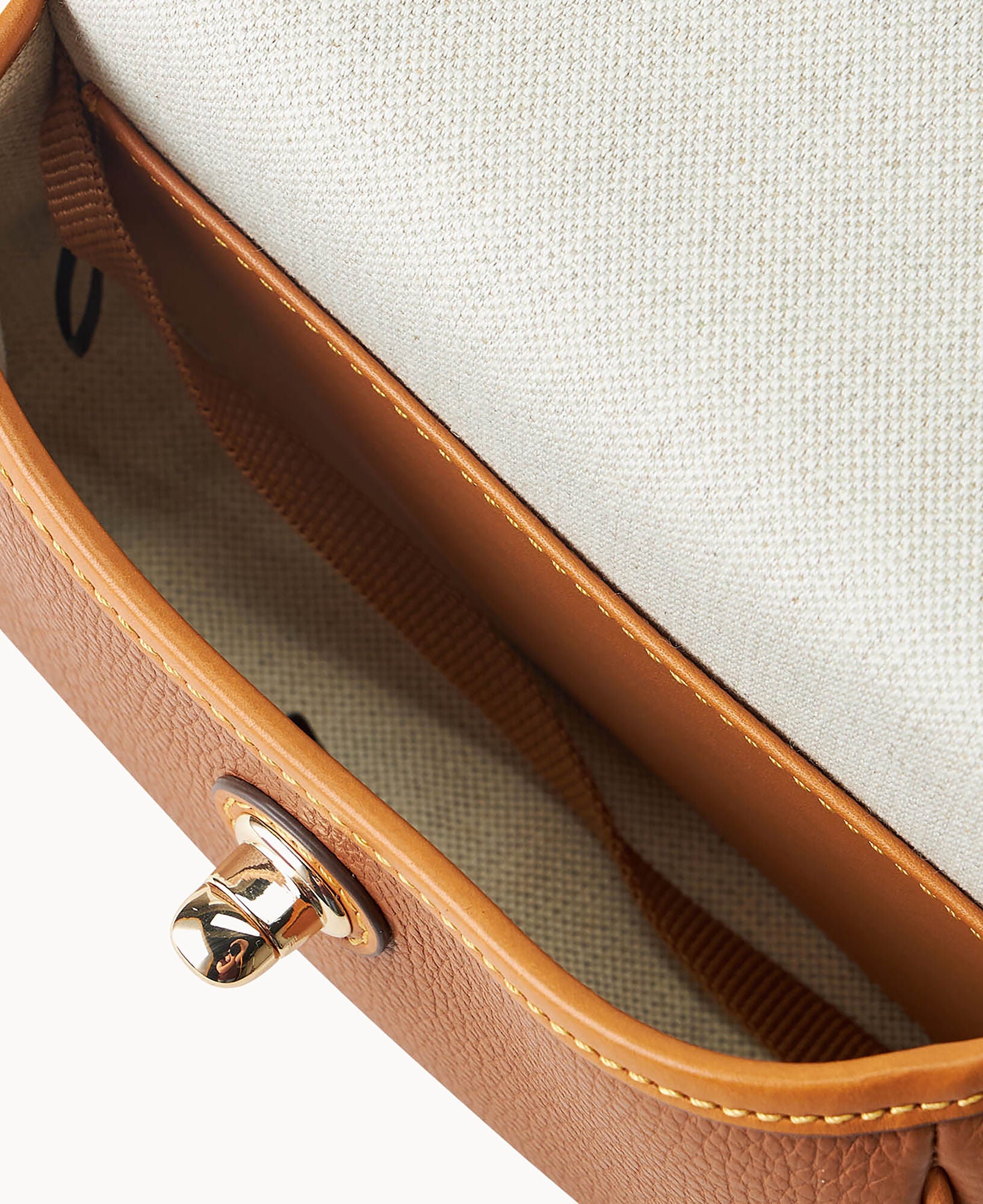 Pebble Grain Turnlock Crossbody 22