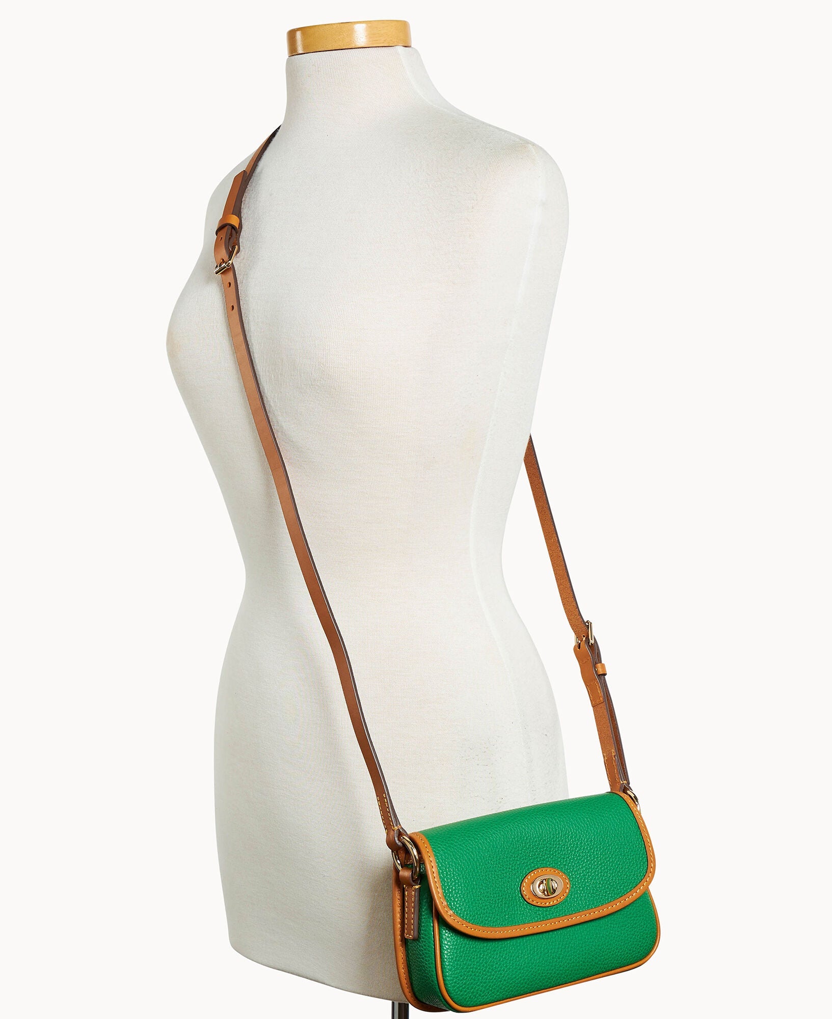 Pebble Grain Turnlock Crossbody 22