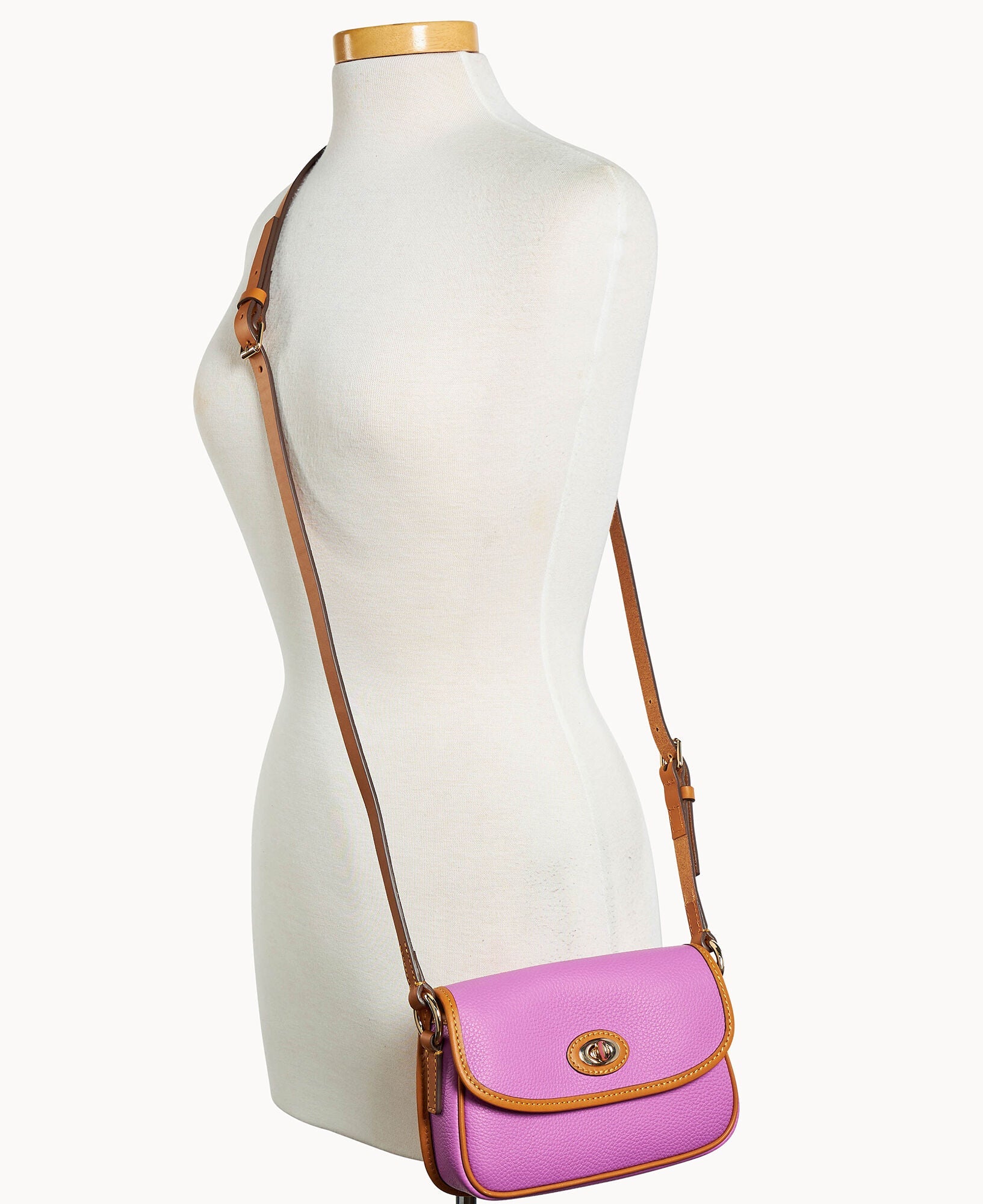 Pebble Grain Turnlock Crossbody 22
