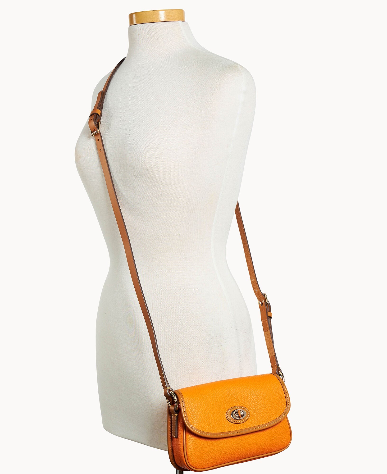 Pebble Grain Turnlock Crossbody 22