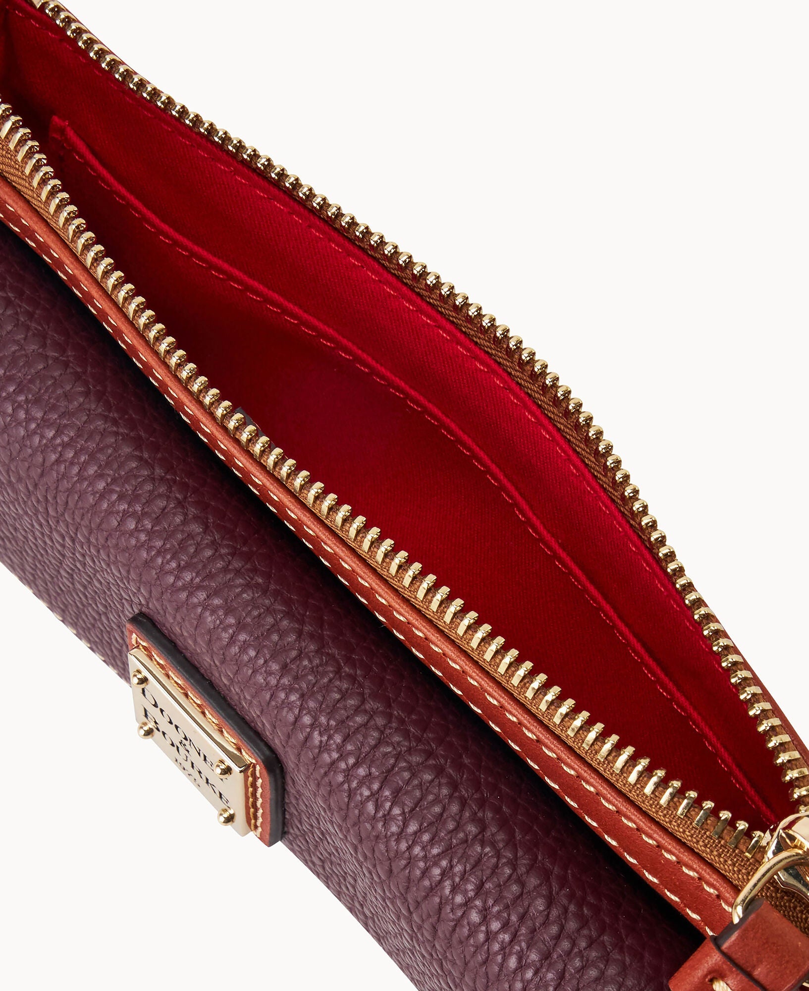 Pebble Grain Pocket Wristlet