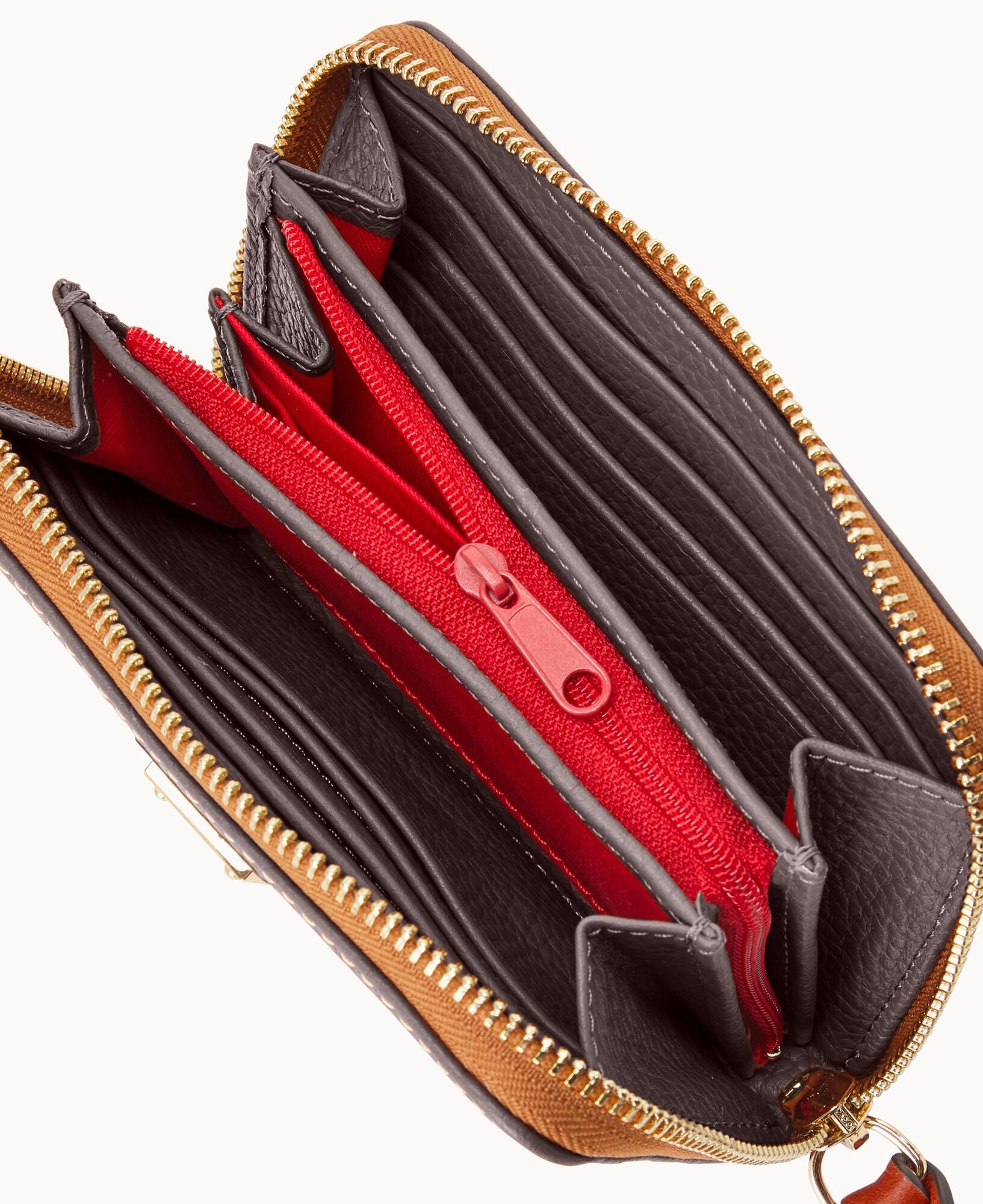 Pebble Grain Medium Zip Around Wallet