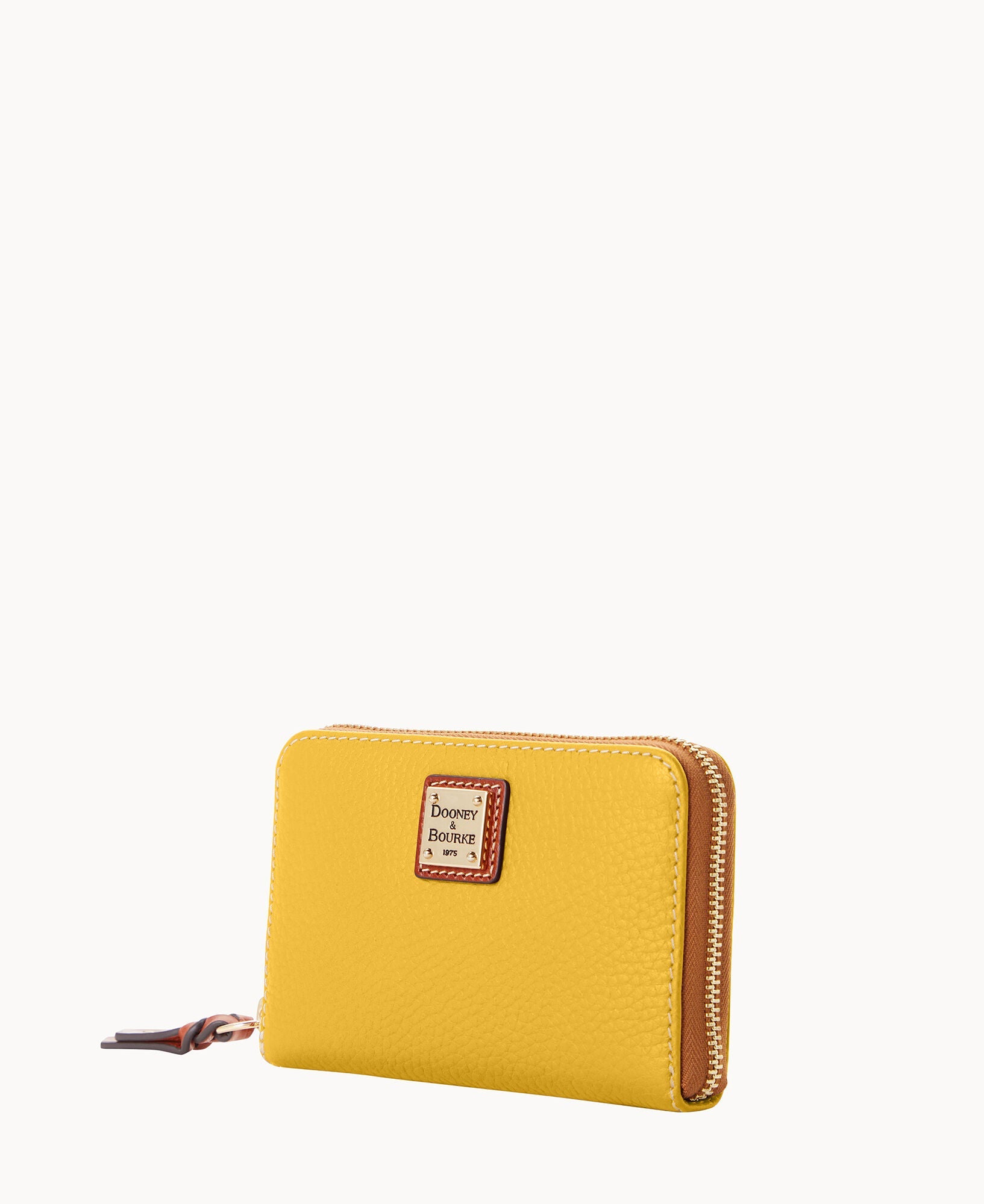 Pebble Grain Medium Zip Around Wallet
