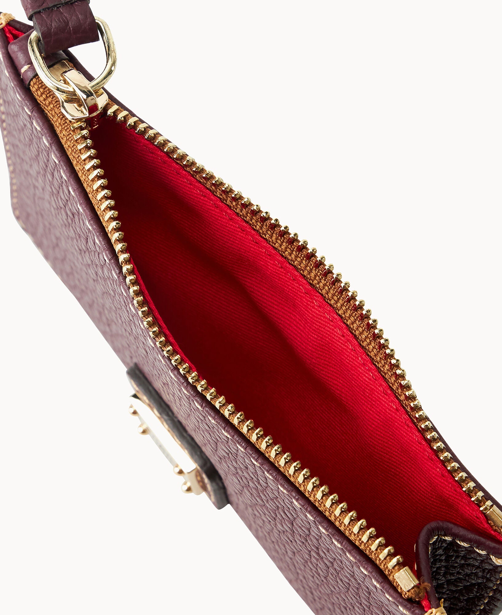 Pebble Grain Zip Credit Card Case