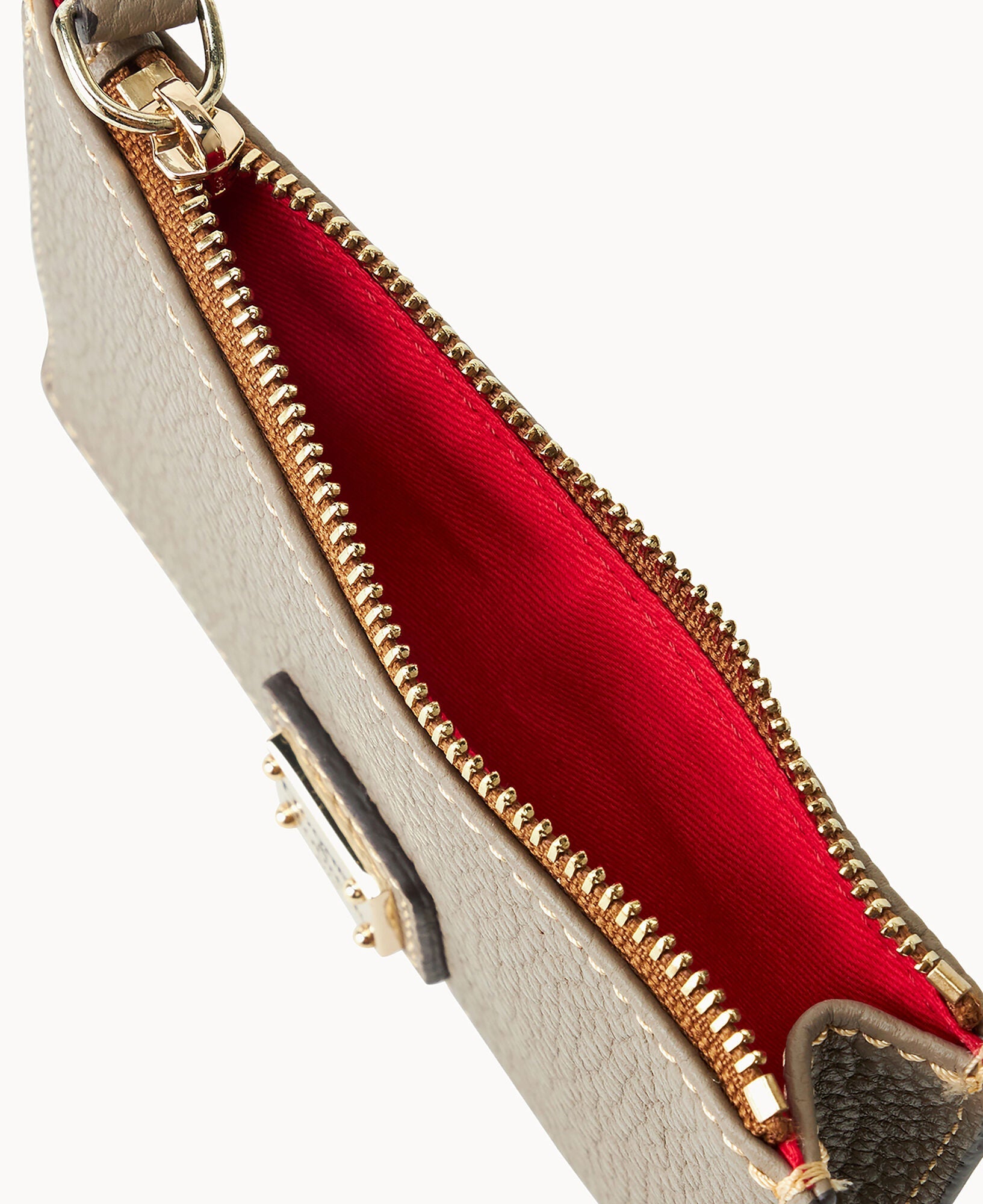 Pebble Grain Zip Credit Card Case