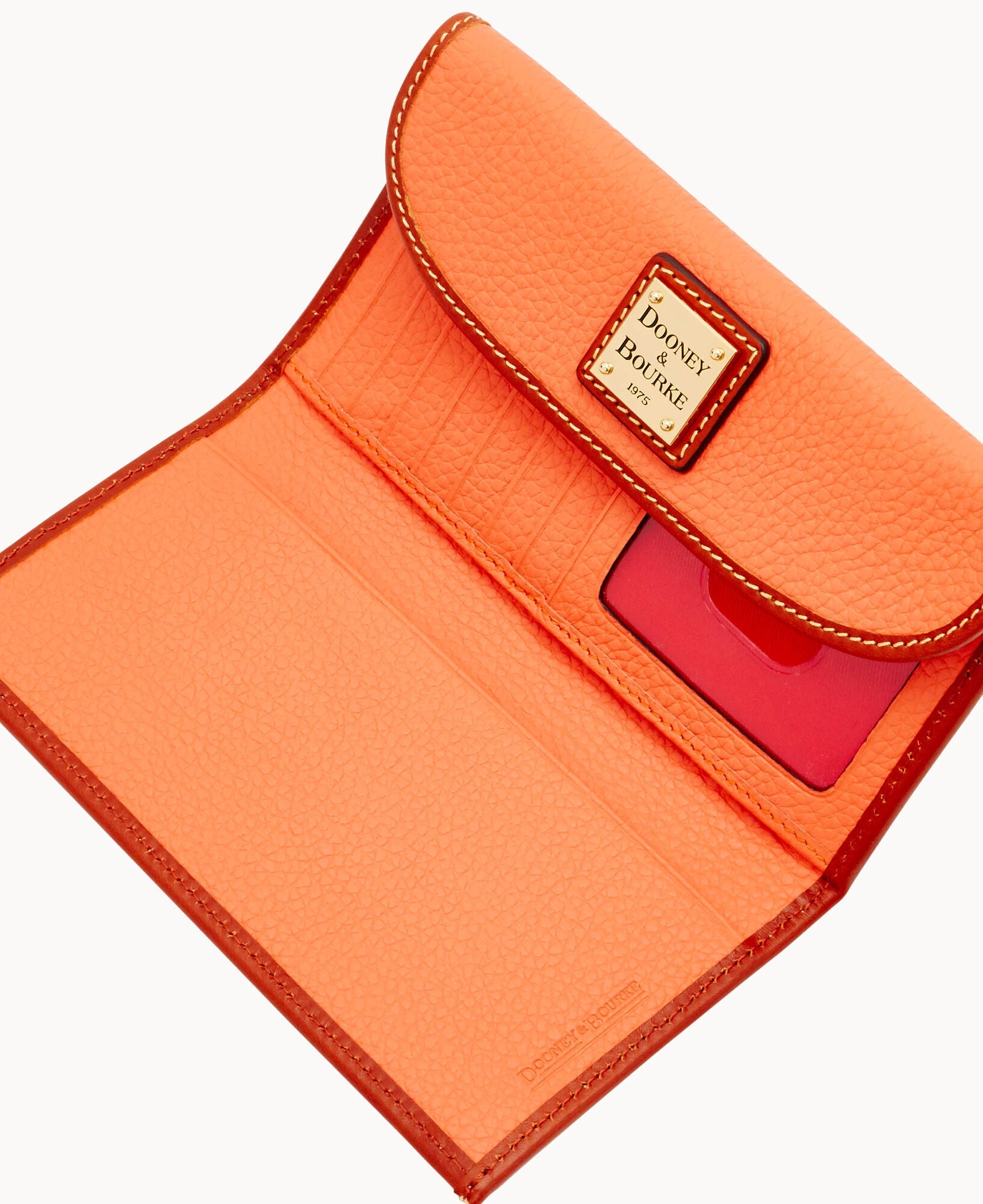 Pebble Grain Continental Clutch