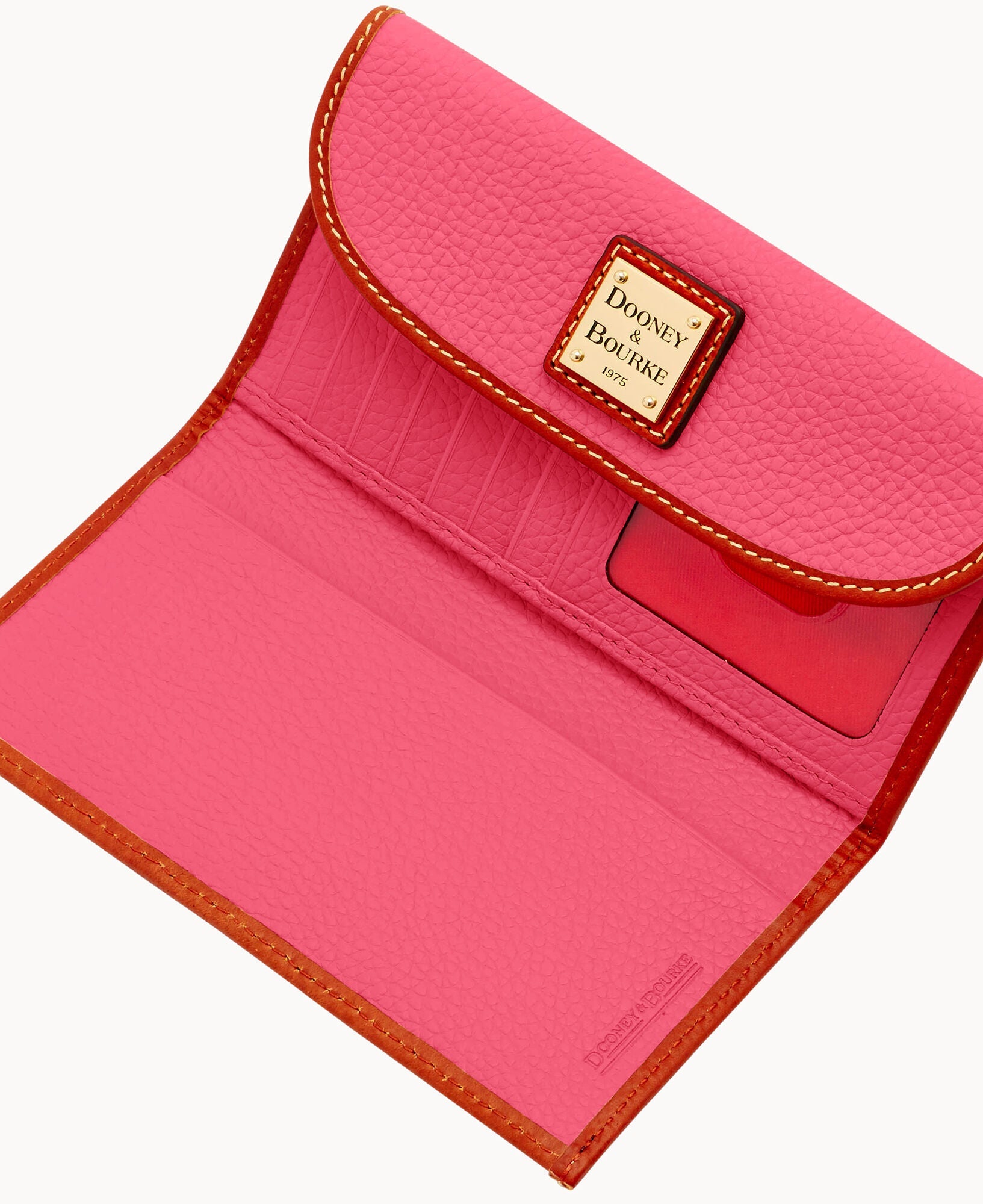 Pebble Grain Continental Clutch