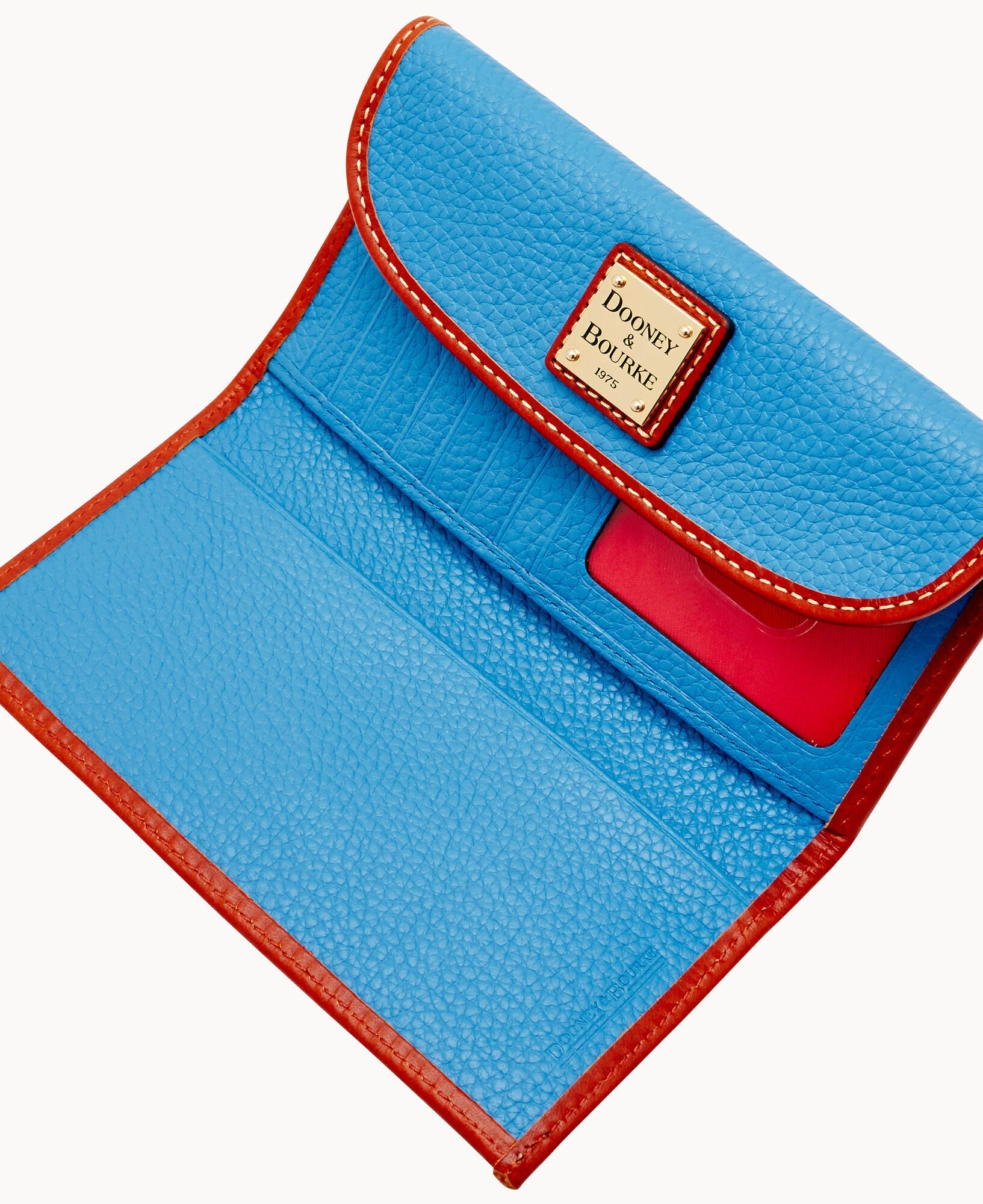 Pebble Grain Continental Clutch